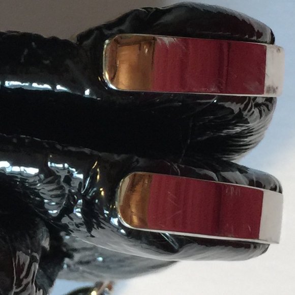 GUESS CROSS BODY NWOT - Picture 4 of 5